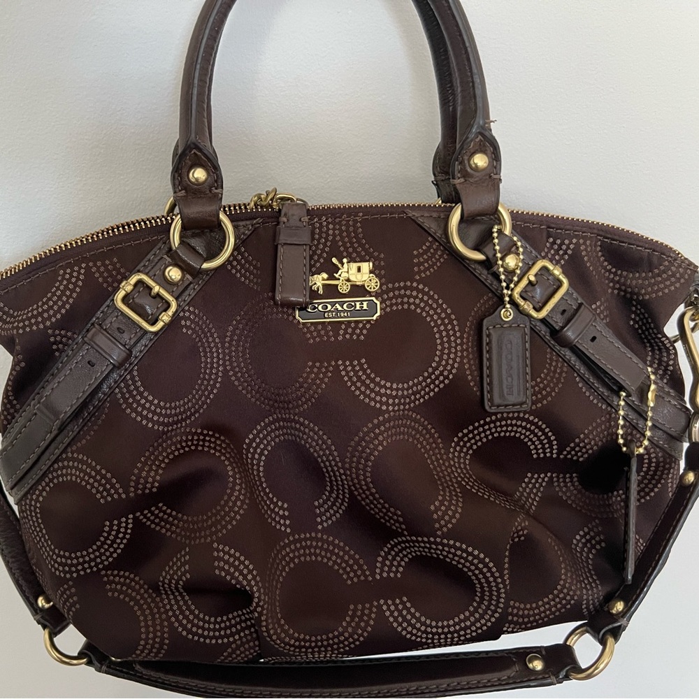 Like new coach purse in brown and gold